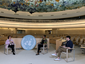 Ayşe Cihan Sultanoğlu, United Nations Representative to the Geneva International Discussions, chats with researchers from University of Geneva